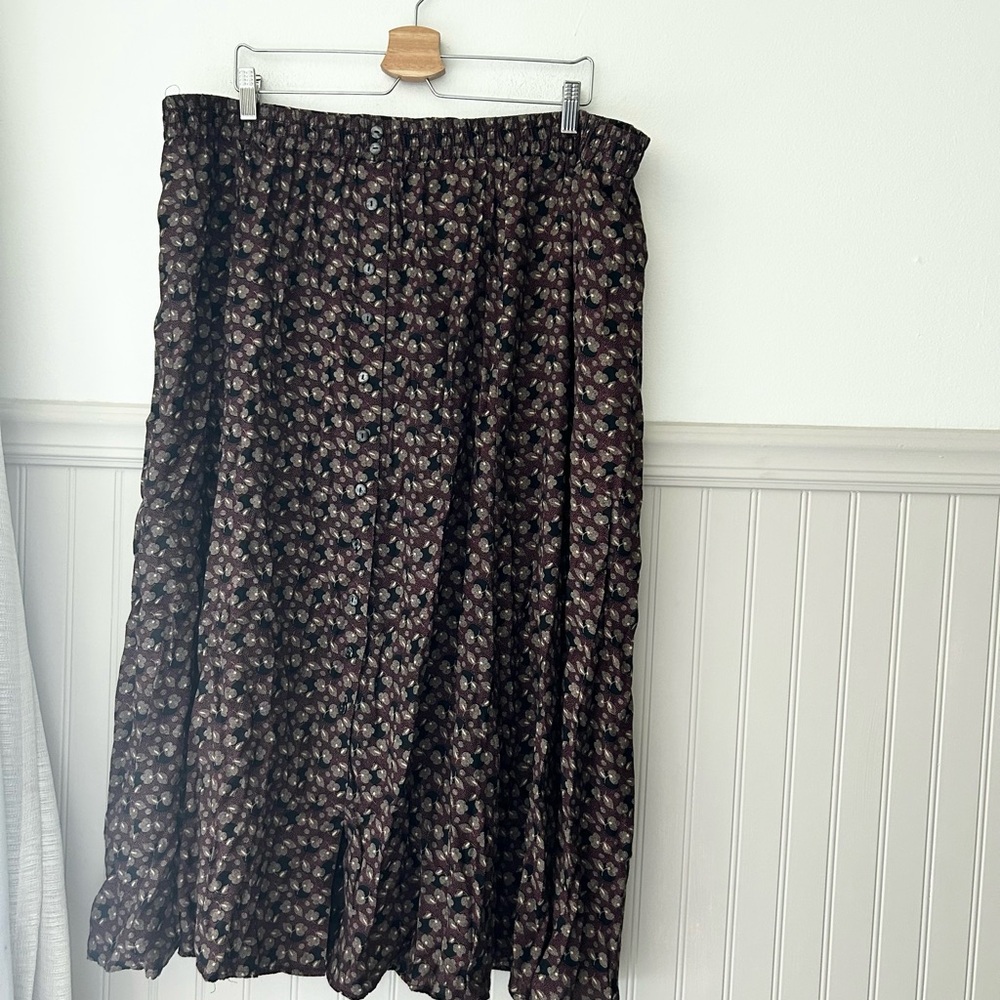 Vintage Black Floral Midi Skirt